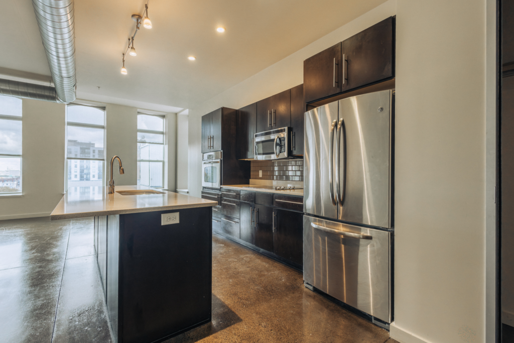 Merchant Commons Apt 611